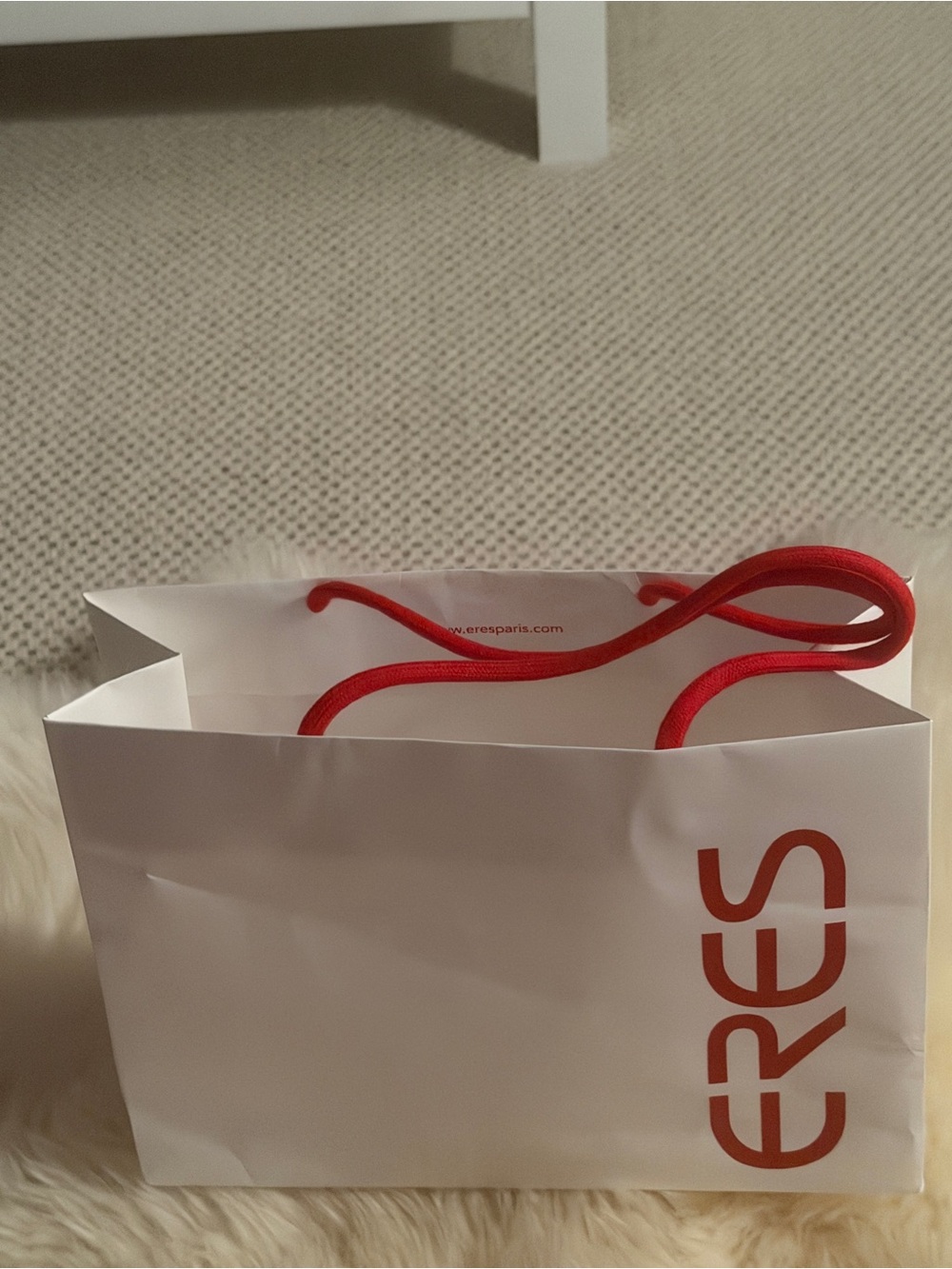ERES White Glossy Shopping Bag with Red Rope Handles